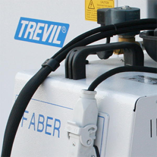 TREVIL Faber 1231 mit Dampfbügeleisen Iron-Master